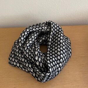 J.Crew - Chunky Knitted Infinity Scarf